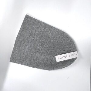 Nordstrom Grey Silver Metallic Slouchy Beanie Cuffed Winter Hat Holiday Gifts